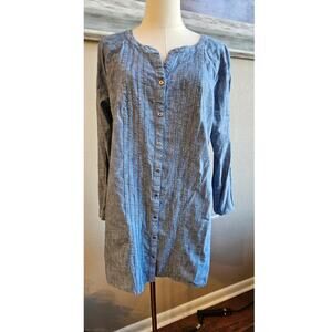 J. Jill Women's Pleated Button Front Chambray Tunic Shirt‎ Size M Petite Blue